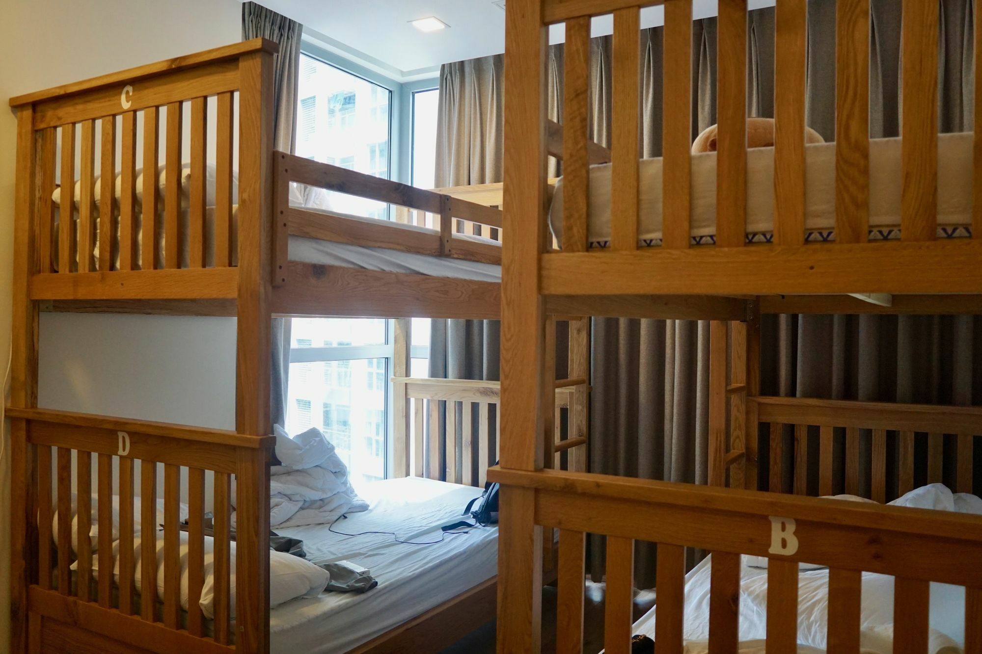 Travelaholic'S Homestay Хошимин Экстерьер фото