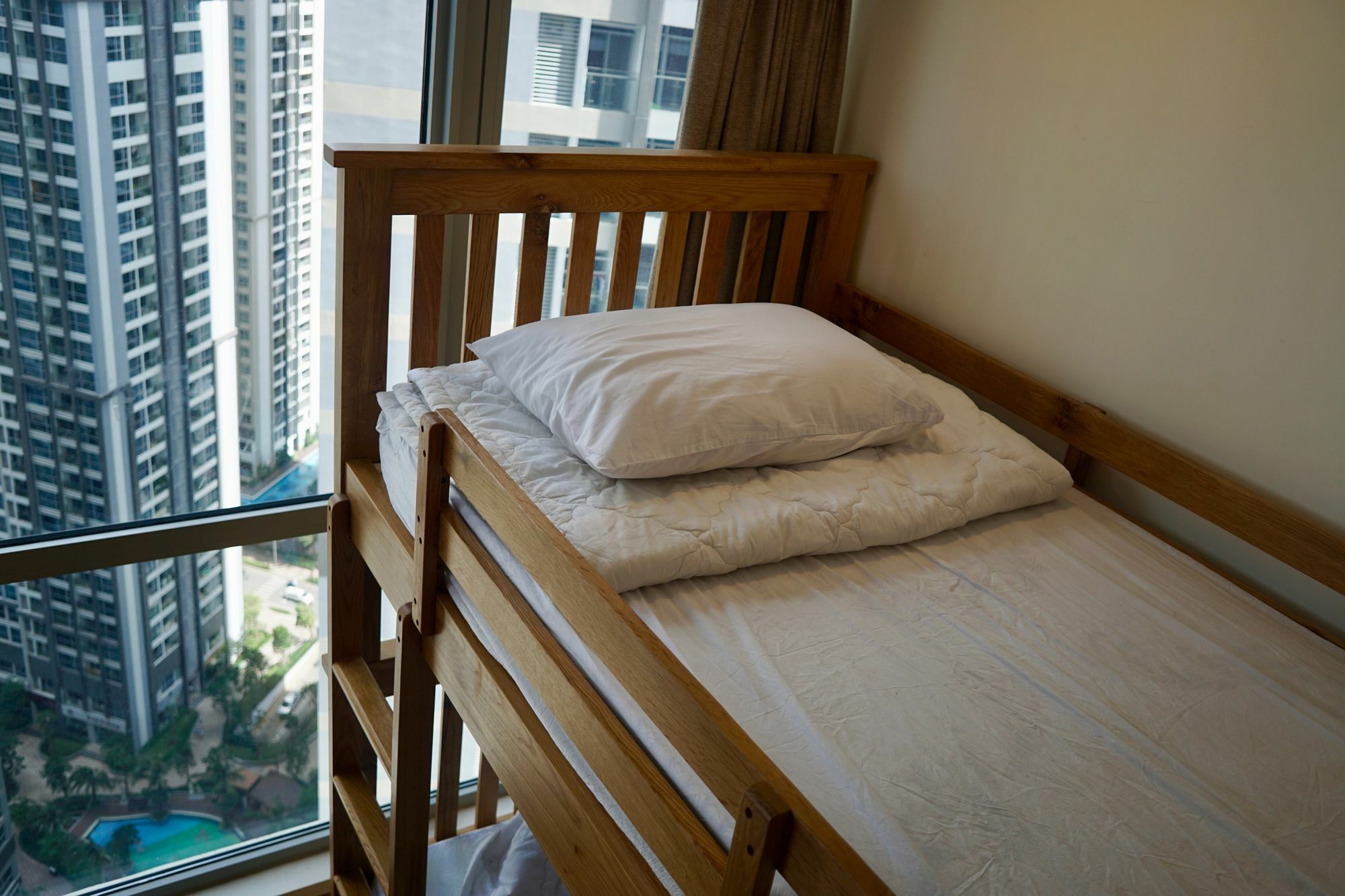 Travelaholic'S Homestay Хошимин Экстерьер фото